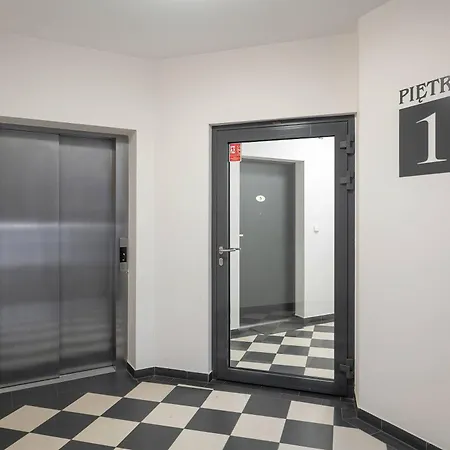 Elegancki We Wroclawiu Blisko Parku I Rzeki Z Klimatyzacja W Salonie I Biurkiem By Renters * ורוצלב
